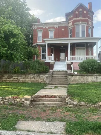 $189,000 | 605 Atchison Street, Atchison, KS 66002