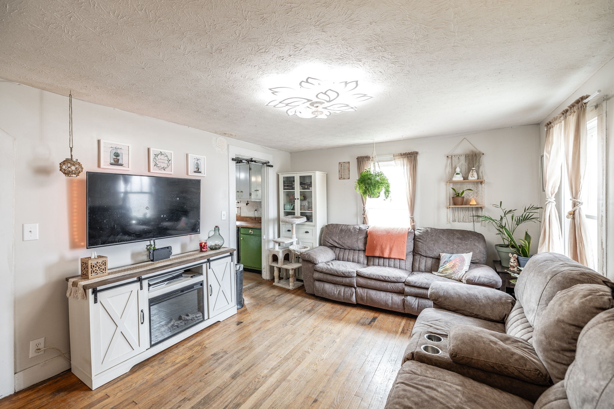 302 Edgewood Street Lafayette, TN 37083 - Photo 8 of 29