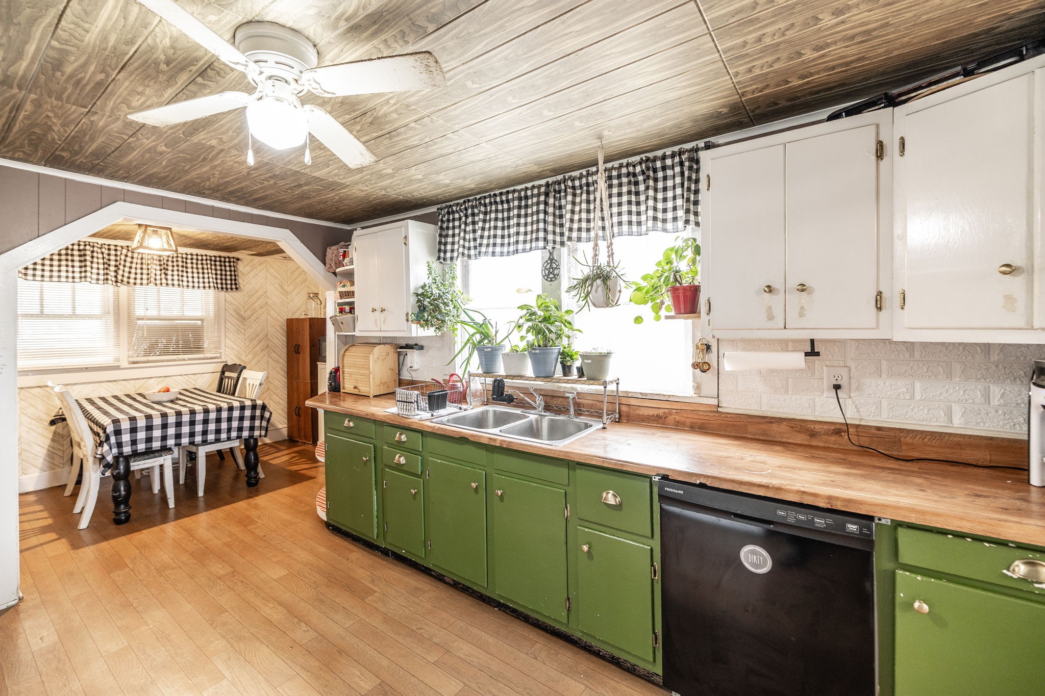 302 Edgewood Street Lafayette, TN 37083 - Photo 10 of 29