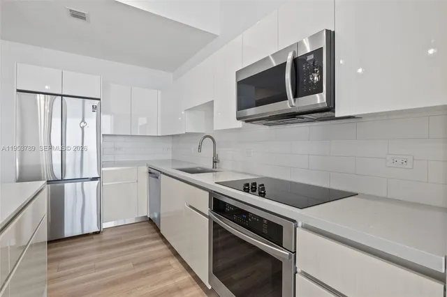 $4,208 | 101 Diplomat Parkway, Unit 1703, Hallandale Beach, FL 33009