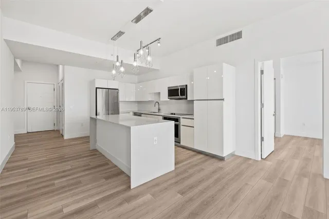 $4,208 | 101 Diplomat Parkway, Unit 1703, Hallandale Beach, FL 33009