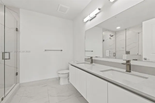 $4,208 | 101 Diplomat Parkway, Unit 1703, Hallandale Beach, FL 33009