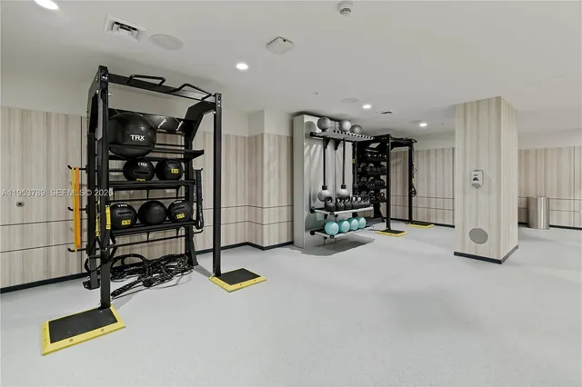 $4,208 | 101 Diplomat Parkway, Unit 1703, Hallandale Beach, FL 33009