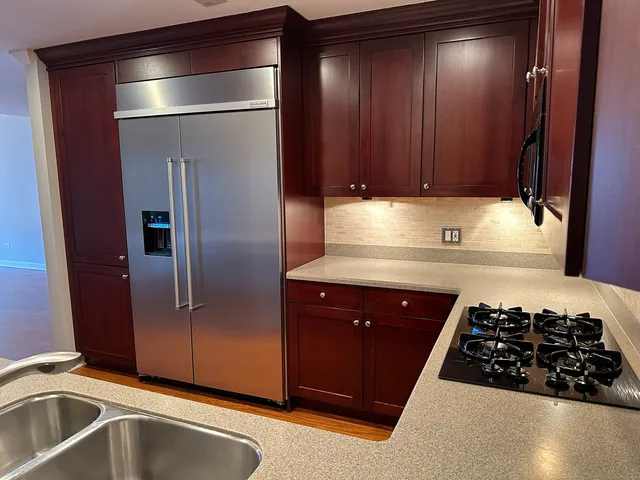 $675,000 | 44 North Vail Avenue, Unit 613, Arlington Heights, IL 60005