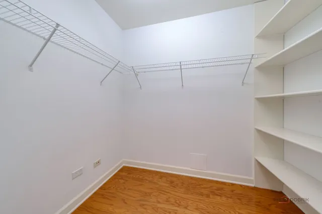 $675,000 | 44 North Vail Avenue, Unit 613, Arlington Heights, IL 60005