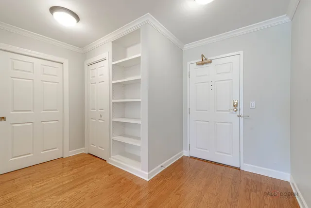 $675,000 | 44 North Vail Avenue, Unit 613, Arlington Heights, IL 60005