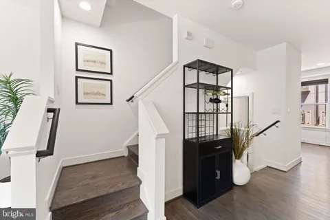 $899,000 | 2981 Stella Blue Lane, Fairfax, VA 22031