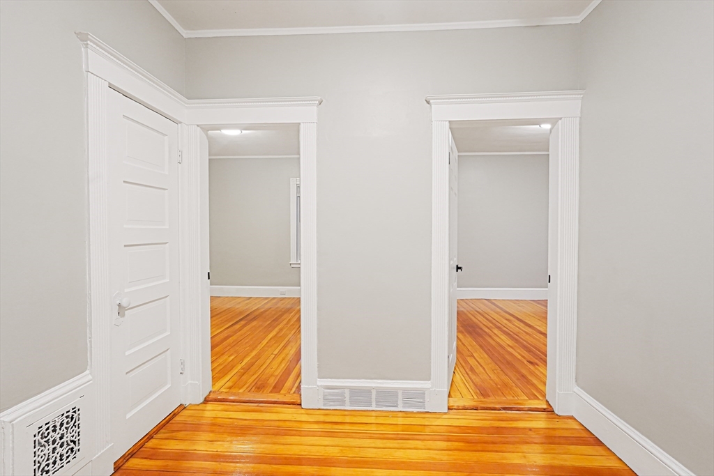 381 Adams Street, Unit 3 Boston, MA 02122 - Photo 14 of 41 a view of bathroom and bathtub