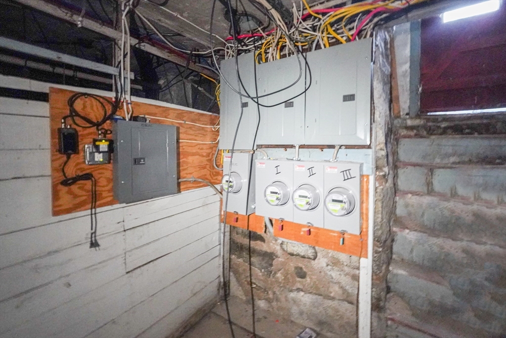 381 Adams Street, Unit 3 Boston, MA 02122 - Photo 24 of 41