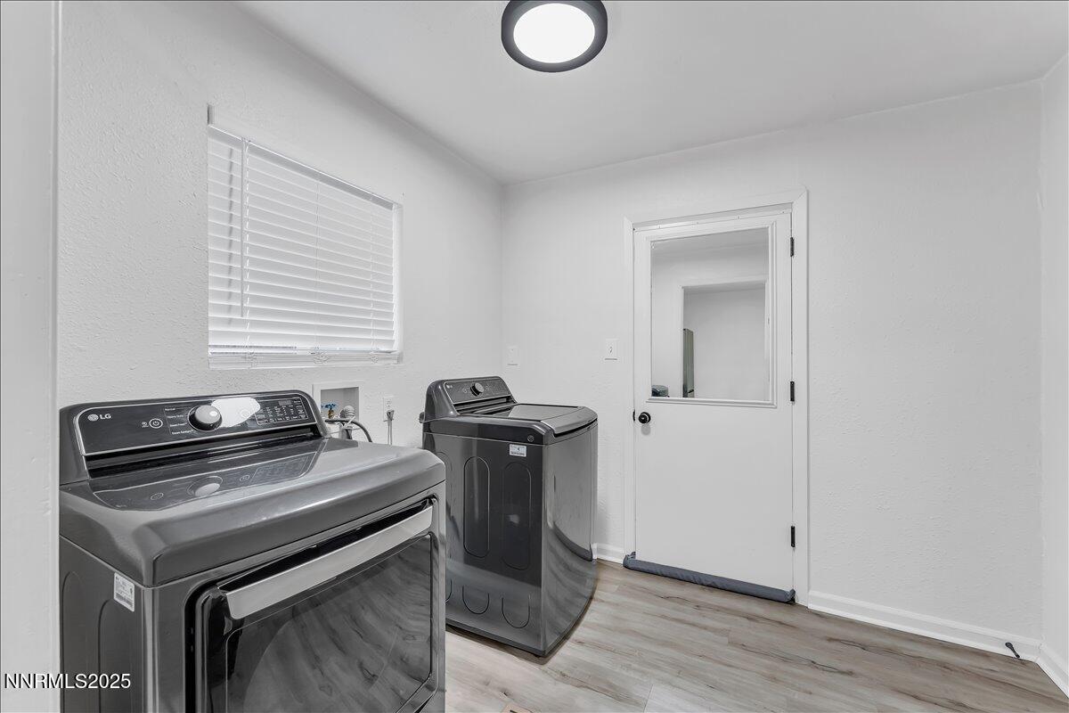 745 Akard Drive Reno, NV 89503 - Photo 22 of 22 25-745 Akard Dr Reno NV 89503 (25 of 31)