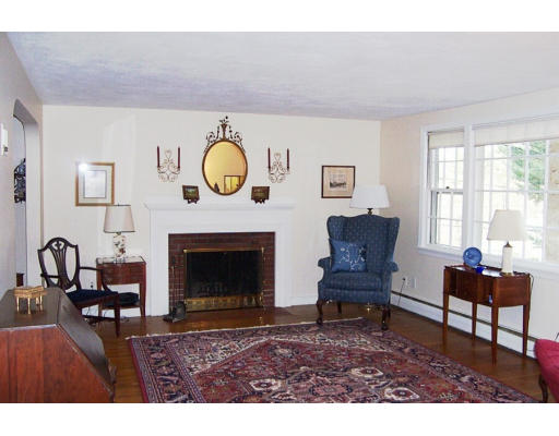 70 Freemont Street Lexington, MA 02421 - Photo 2 of 6