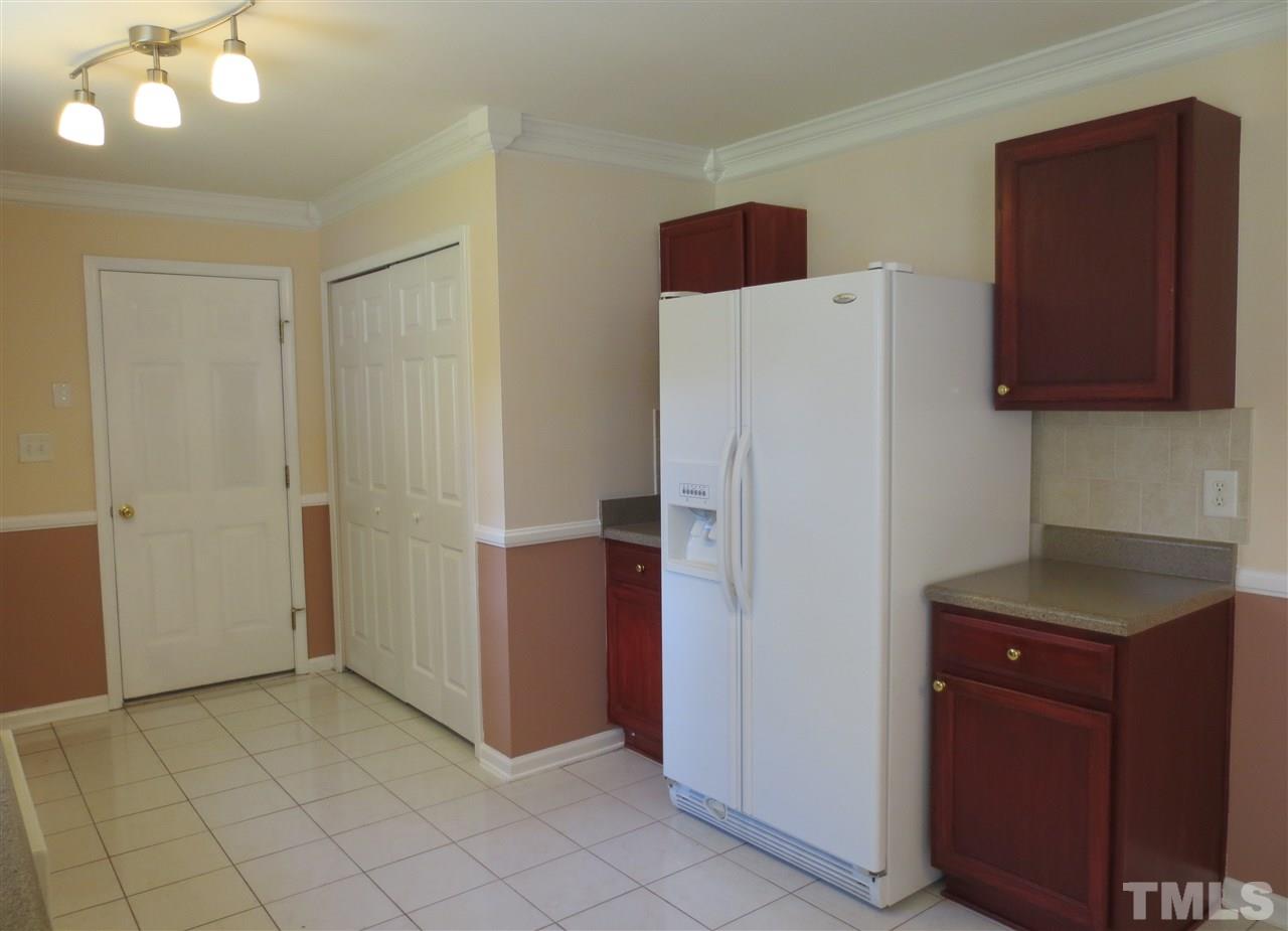 3633 Watkins Ridge Court Raleigh, NC 27616 - Photo 8 of 25