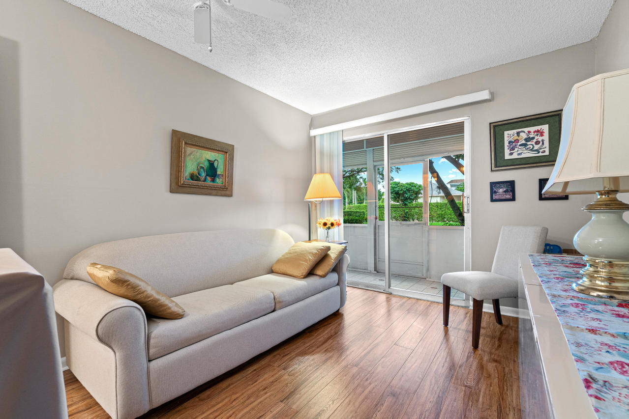 128 Dorset D Boca Raton, FL 33434 - Photo 10 of 20 2nd Bedroom