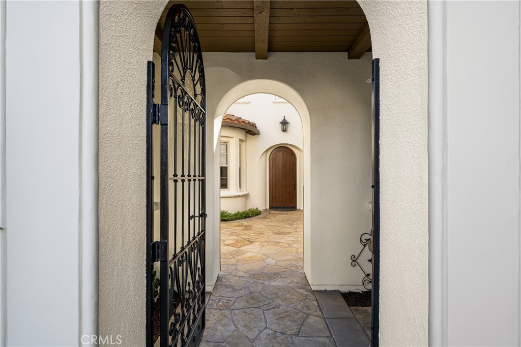 10875 Turnleaf Lane Tustin, CA 92782 - Photo 4 of 15