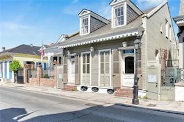 $1,550 | 1119 Bourbon Street, Unit 5, New Orleans, LA 70116