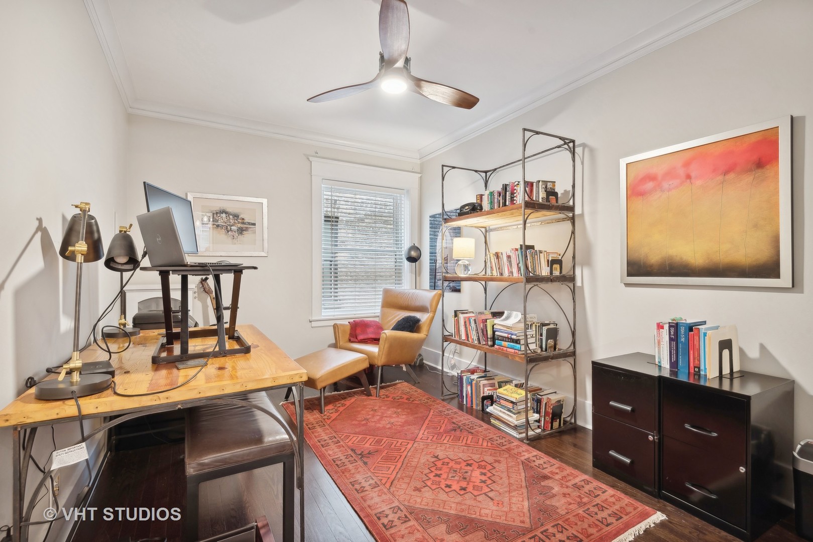 524 Sheridan Road, Unit 2A Evanston, IL 60202 - Photo 15 of 18 a view of a workspace with furniture