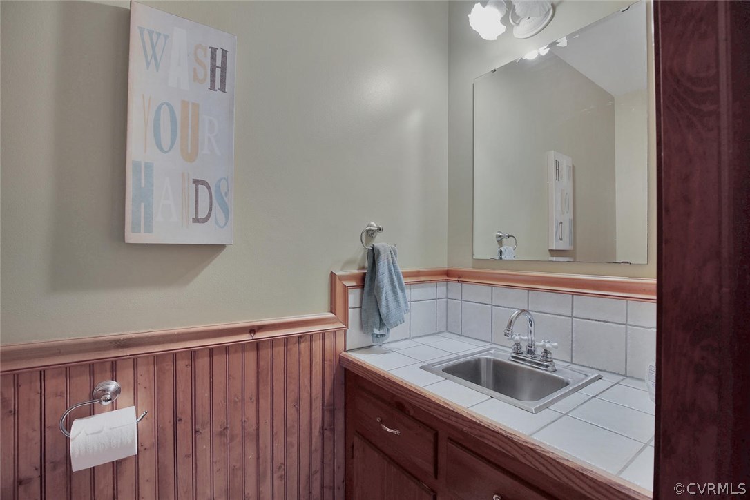 4253 Three Bridge Road Powhatan, VA 23139 - Photo 21 of 43 Gallery Image 21