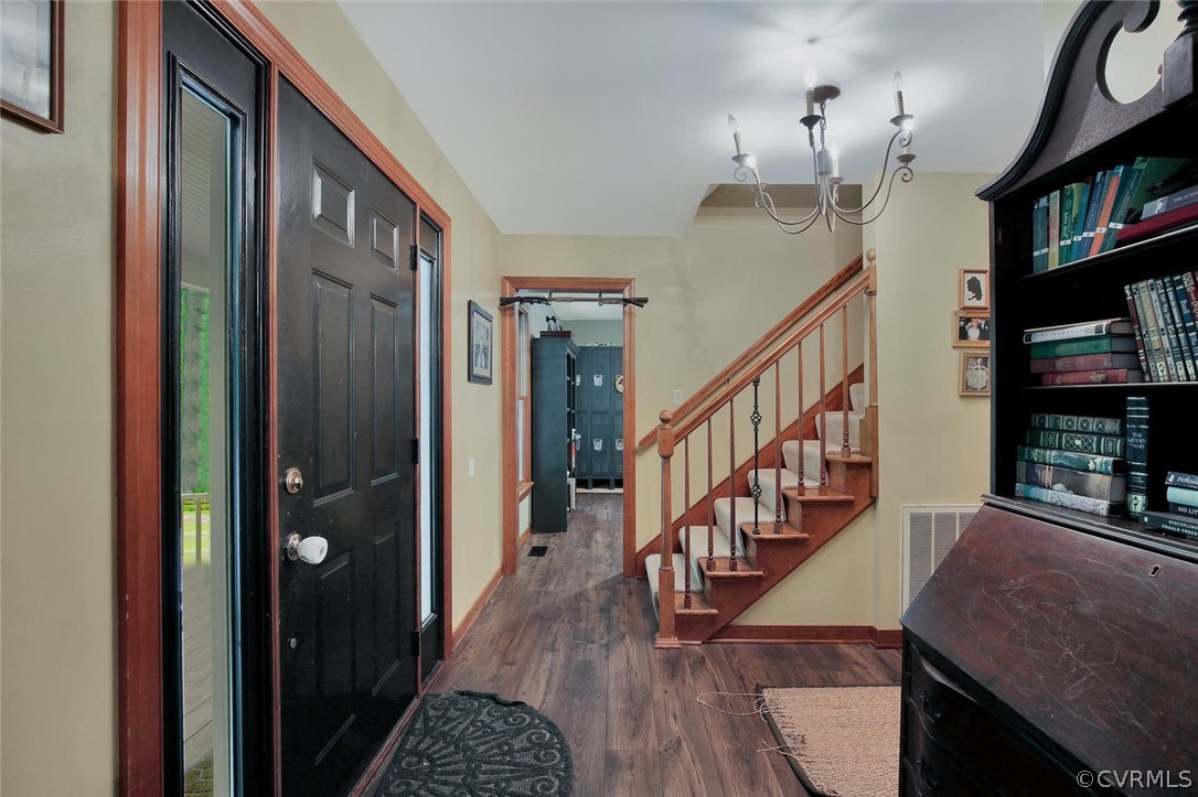 4253 Three Bridge Road Powhatan, VA 23139 - Photo 5 of 43 Gallery Image 5