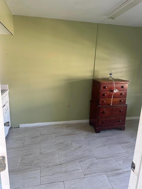 214 North Chestnut Road Lakeland, FL 33815 - Photo 3 of 5 Gallery Image 3