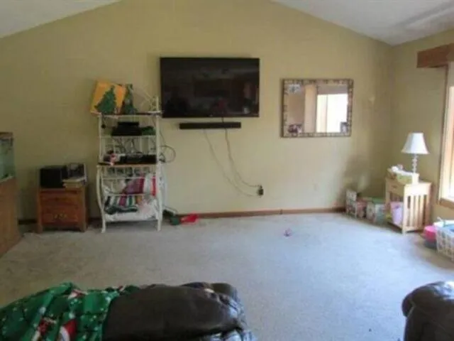 $549,000 | 8 Althea Lane, Nashua, NH 03062