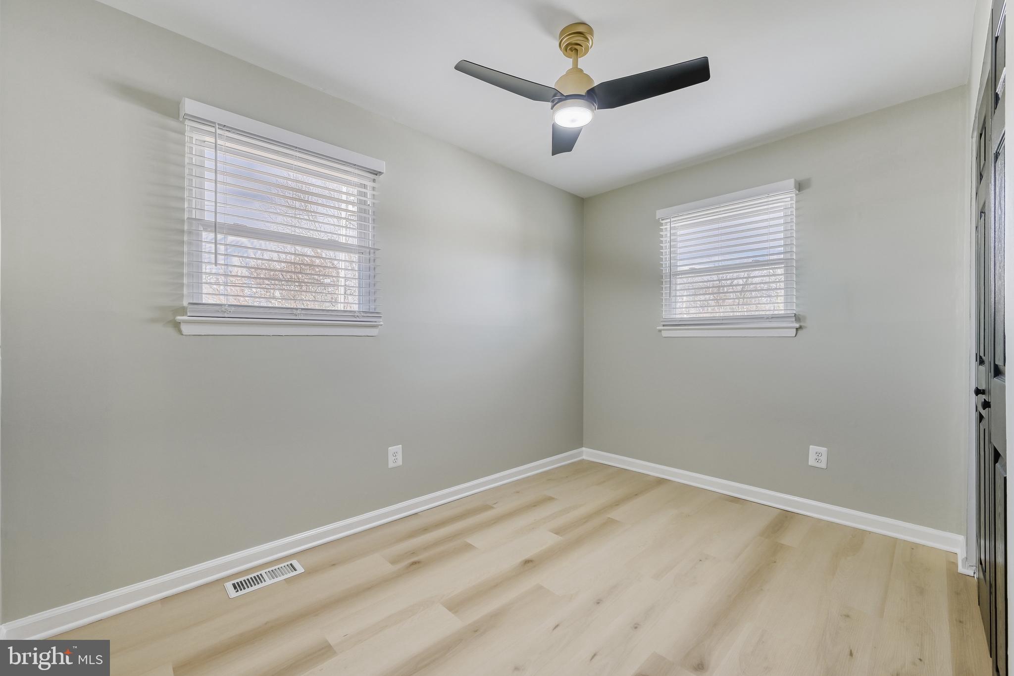 2504 Oak Manor Road Sparrows Point, MD 21219 - Photo 15 of 31