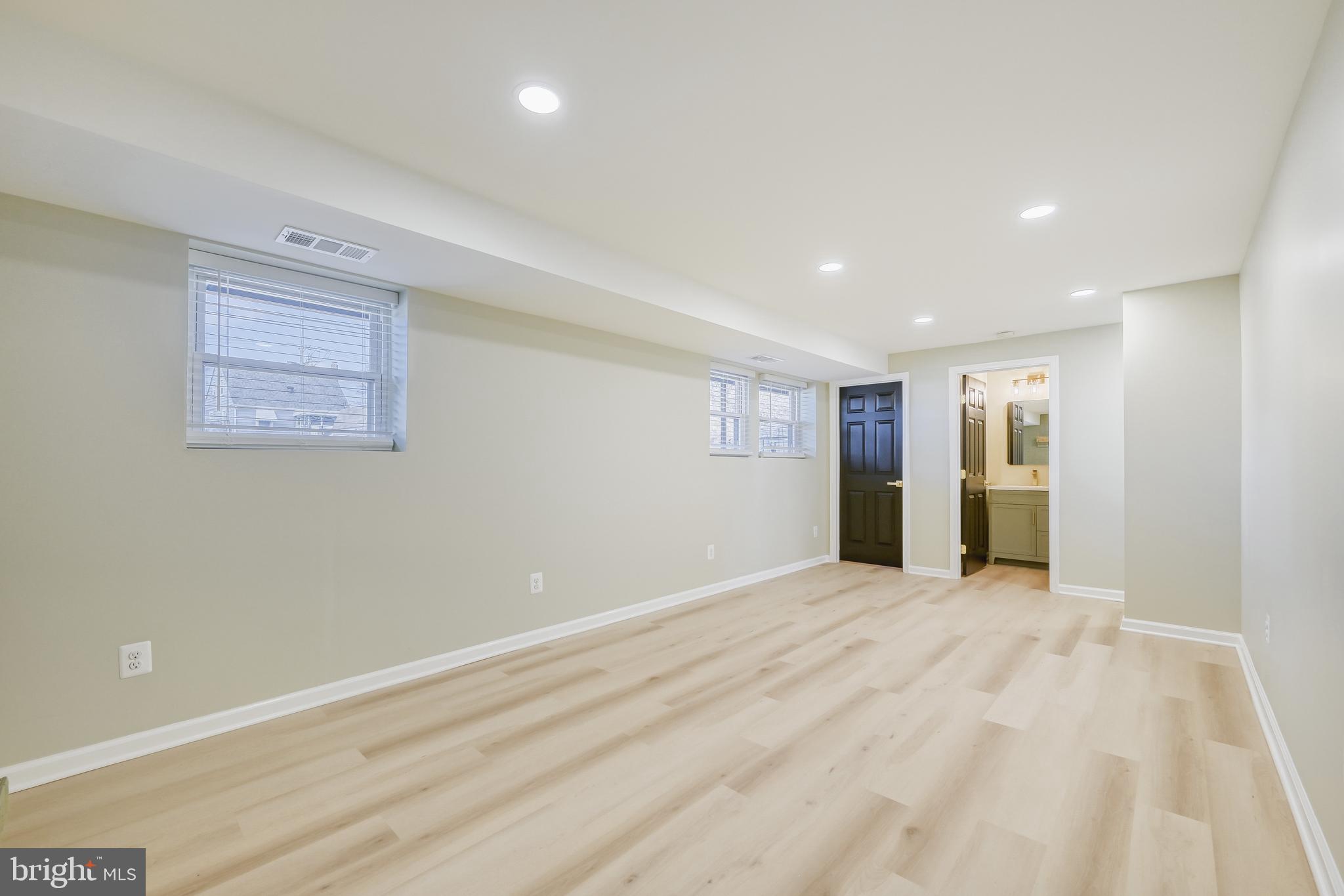 2504 Oak Manor Road Sparrows Point, MD 21219 - Photo 24 of 31