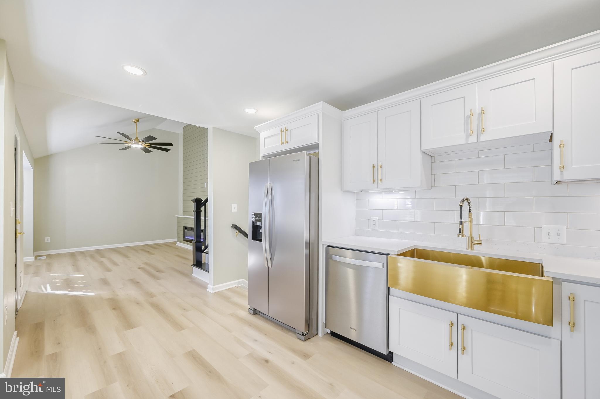 2504 Oak Manor Road Sparrows Point, MD 21219 - Photo 8 of 31