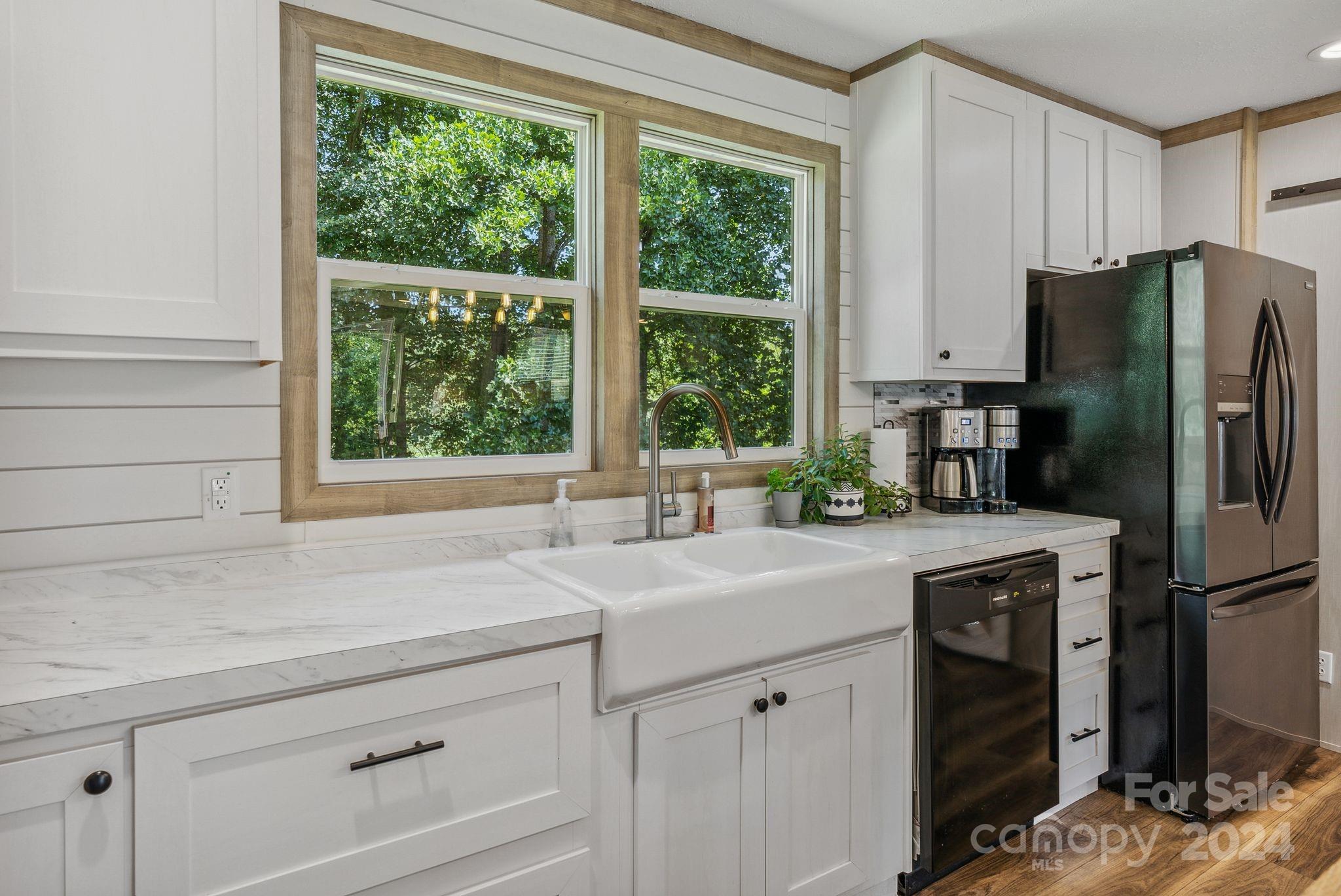 337 Morgan Road Candler, NC 28715 - Photo 8 of 33 Gallery Image 8