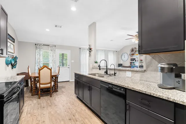 $350,000 | 9716 Cold Creek Drive, Conroe, TX 77306