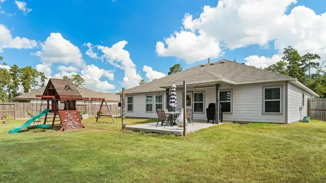 $350,000 | 9716 Cold Creek Drive, Conroe, TX 77306