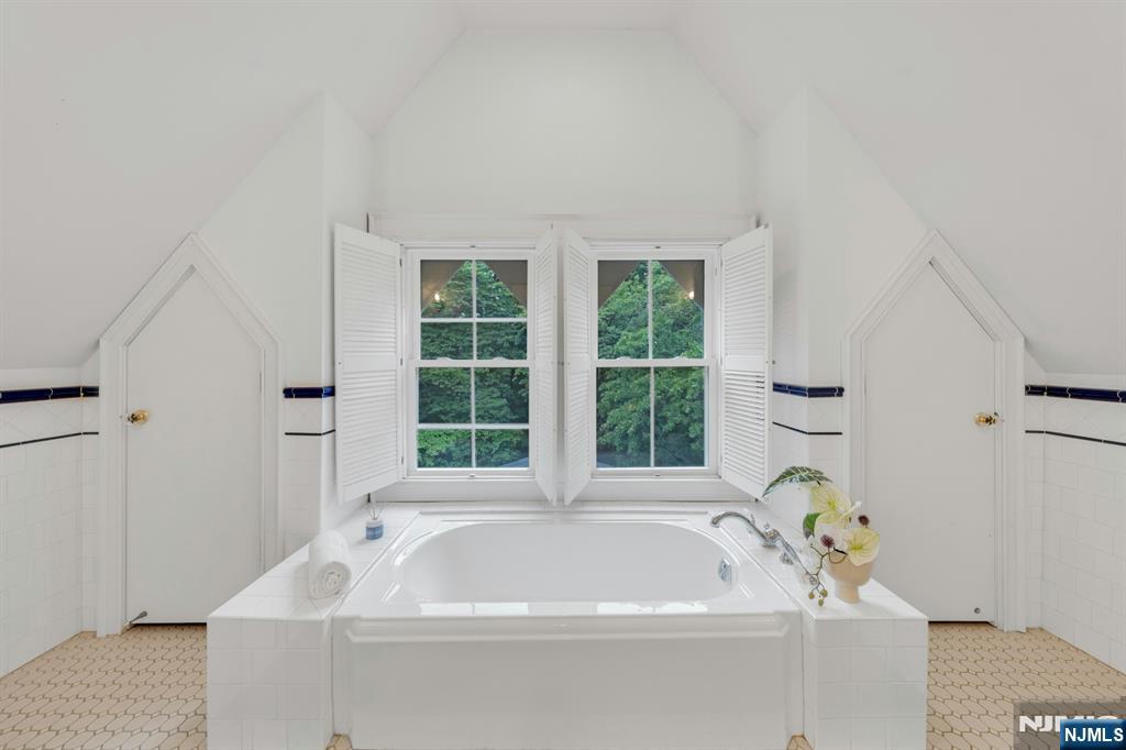 42 Llewellyn Road Montclair, NJ 07042 - Photo 46 of 49