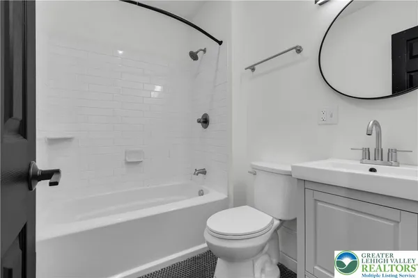 $2,100,000 | 505 Northampton Street, Easton, PA 18042