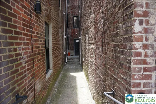 $2,100,000 | 505 Northampton Street, Easton, PA 18042