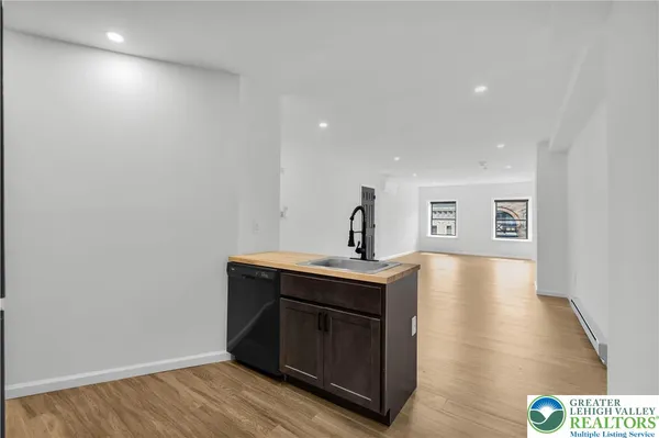 $2,100,000 | 505 Northampton Street, Easton, PA 18042