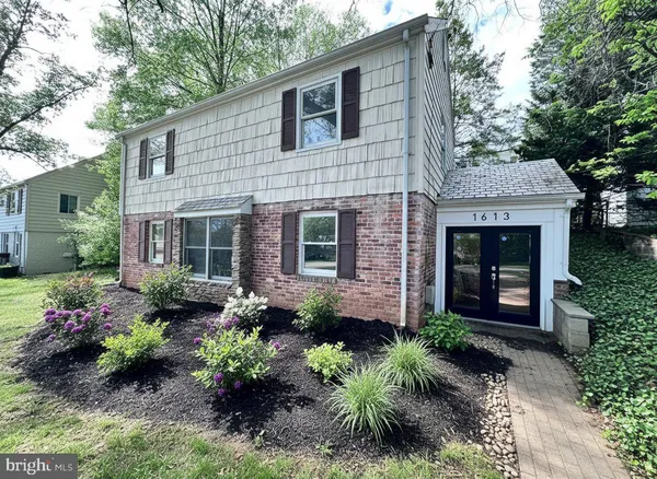 $699,000 | 1613 North Springwood Drive, Silver Spring, MD 20910