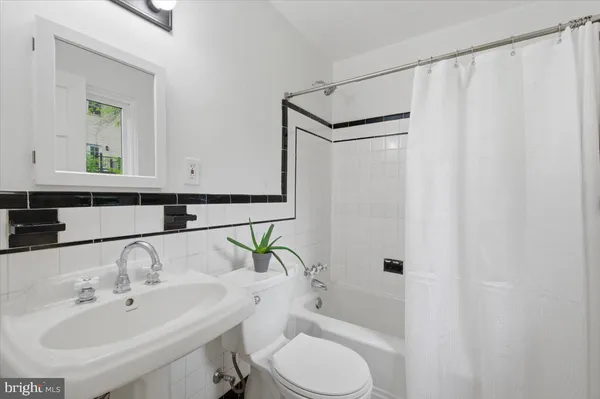 $699,000 | 1613 North Springwood Drive, Silver Spring, MD 20910