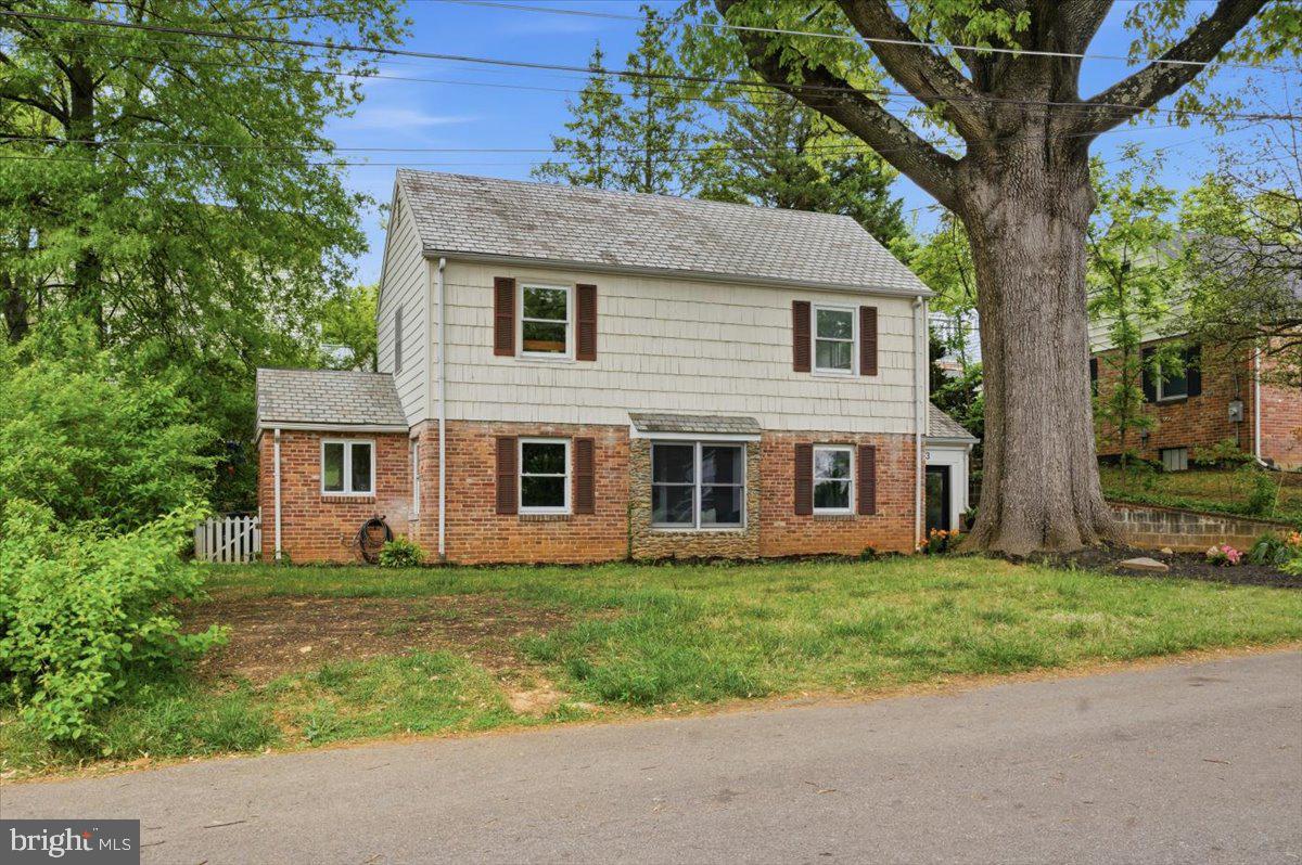 1613 North Springwood Drive Silver Spring, MD 20910 - Photo 3 of 35