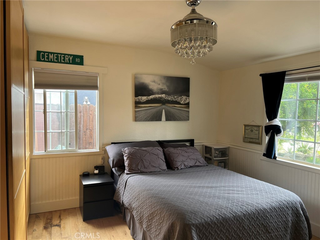 19415 Hart Street Reseda, CA 91335 - Photo 6 of 25 2nd Bedroom