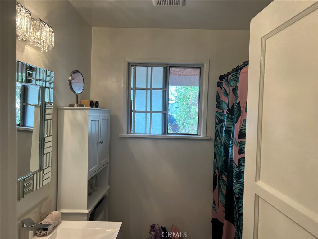 19415 Hart Street Reseda, CA 91335 - Photo 9 of 25 Bathroom