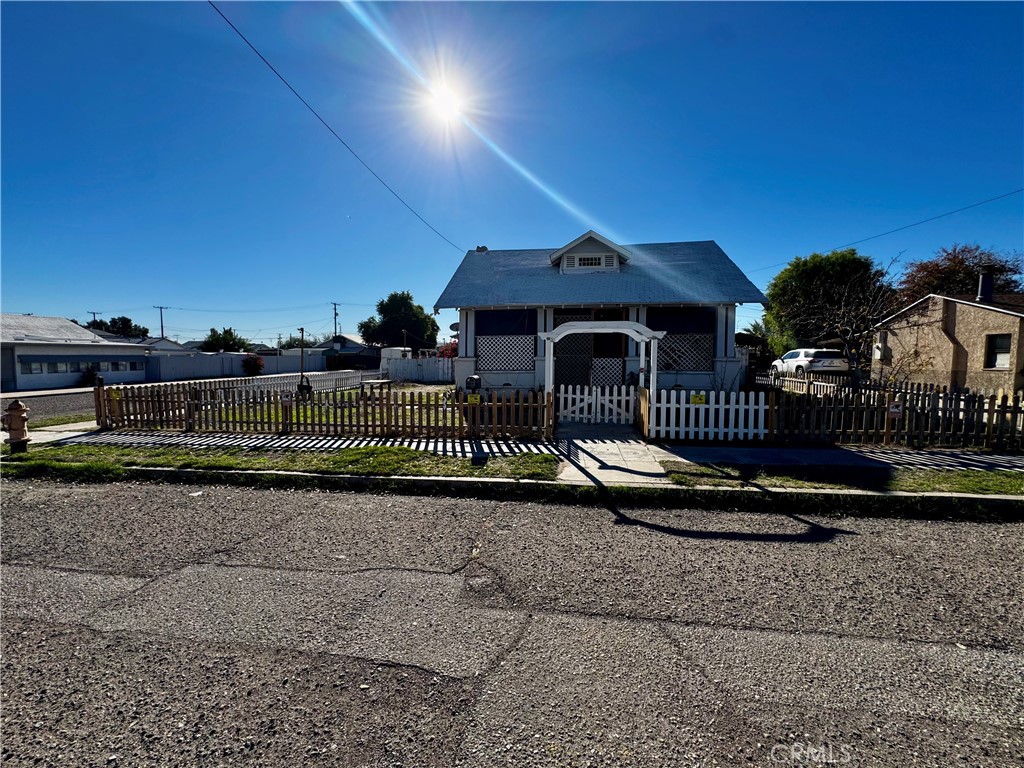 203 Walnut Street Needles, CA 92363 - Photo 2 of 31 Front