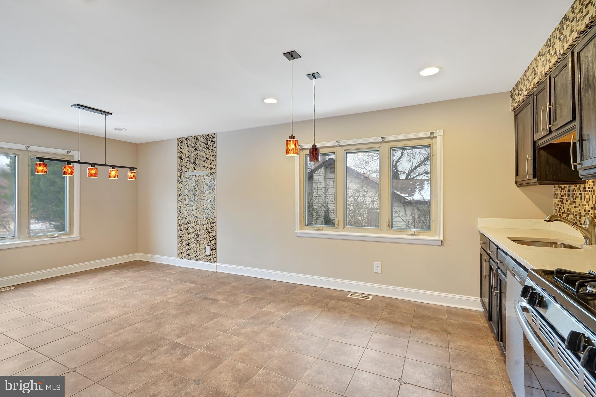156 Kelly Driver Road Laurel Springs, NJ 08021 - Photo 15 of 39