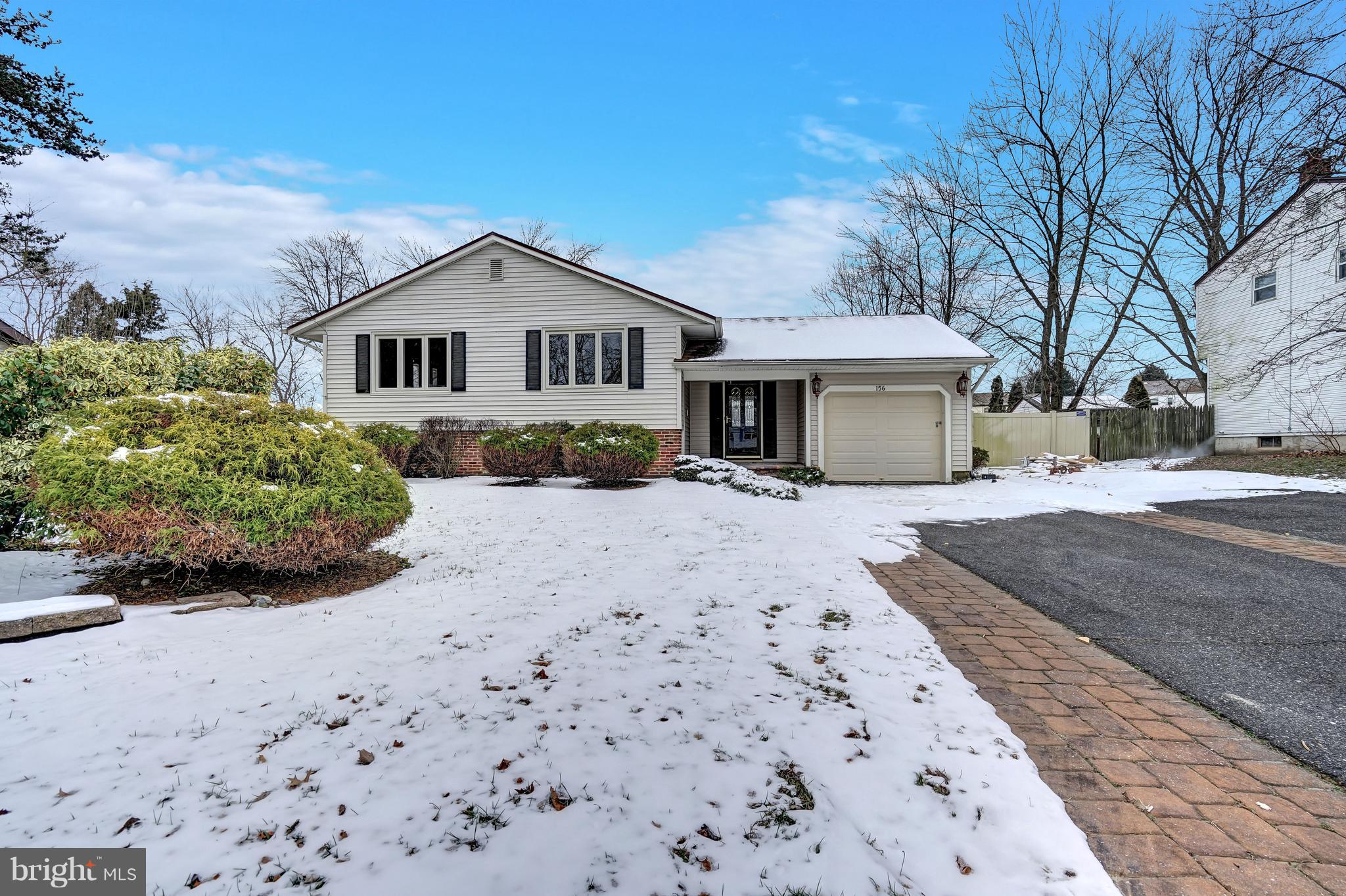 156 Kelly Driver Road Laurel Springs, NJ 08021 - Photo 4 of 39