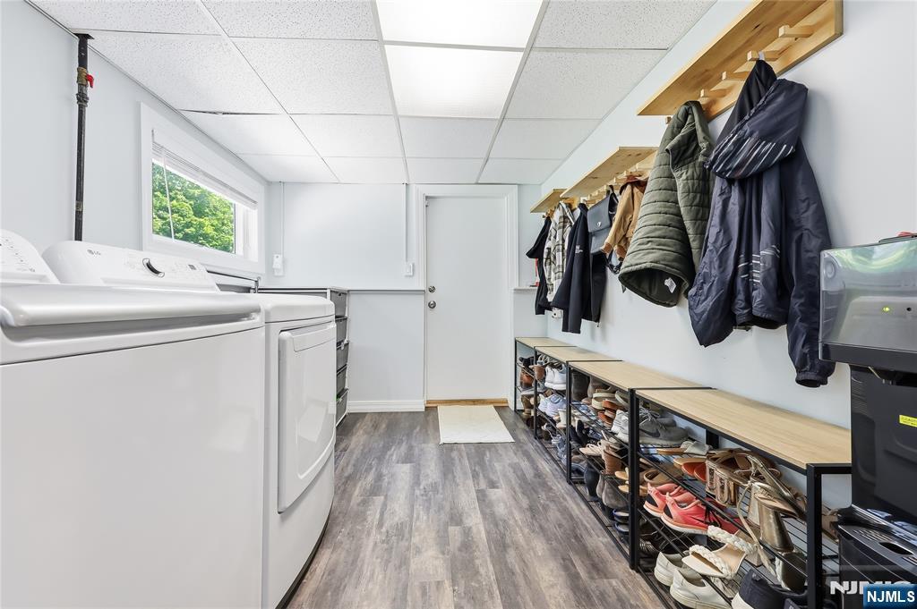 77 White Pond Road Waldwick, NJ 07463 - Photo 27 of 33 a utility room with dryer and washer