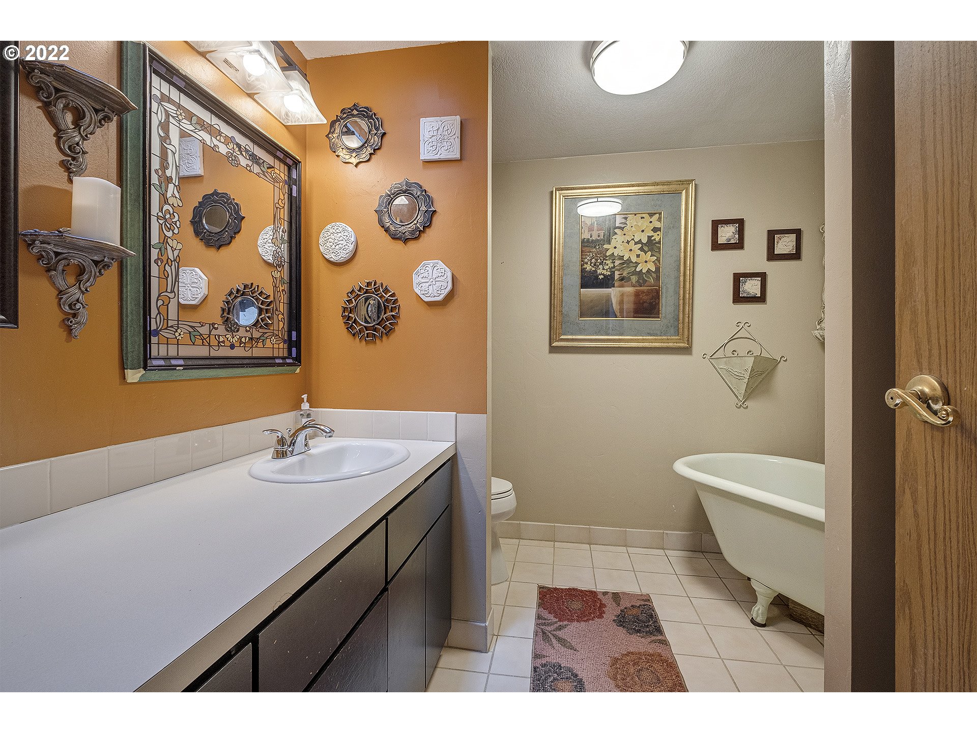 31934 Highland Road Rainier, OR 97048 - Photo 17 of 27 a bathroom with a sink a toilet and shower