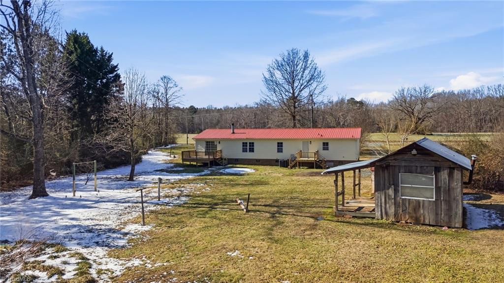 7039 Abner Road Troy, NC 27371 - Photo 10 of 43