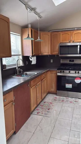 $3,600 | 400 Newbridge Road, East Meadow, NY 11554