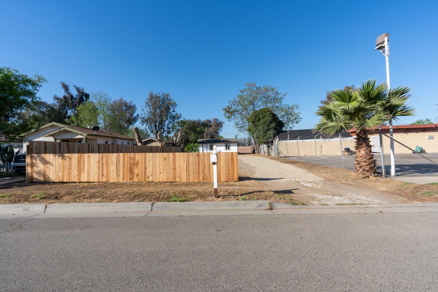 710 South G Street Madera, CA 93637 - Photo 31 of 32