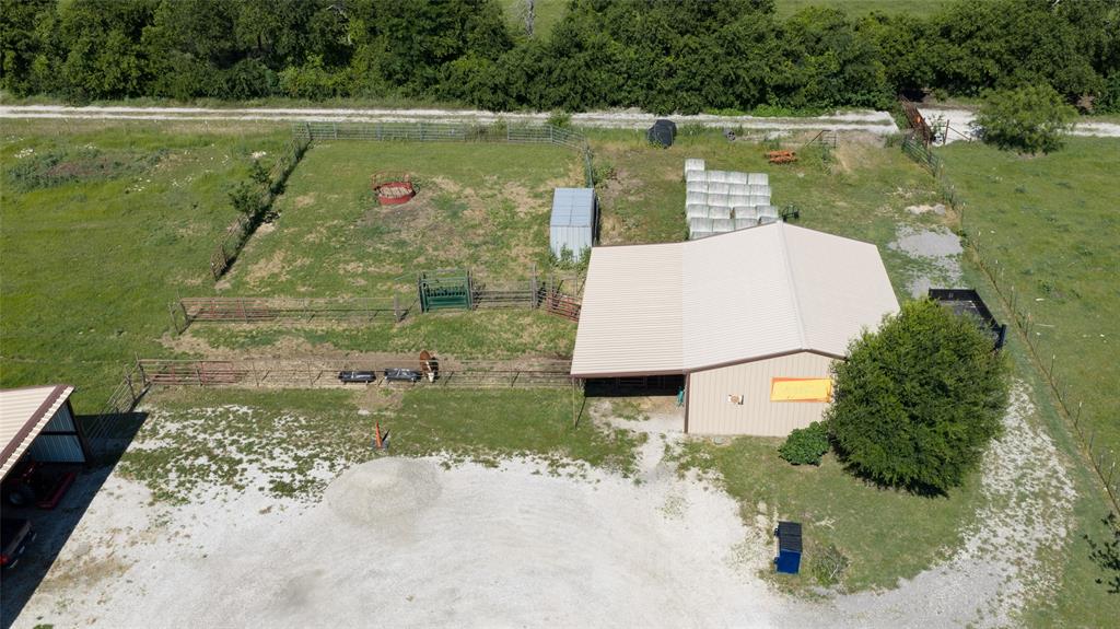 724 Zion Rhome, TX 76078 - Photo 6 of 40