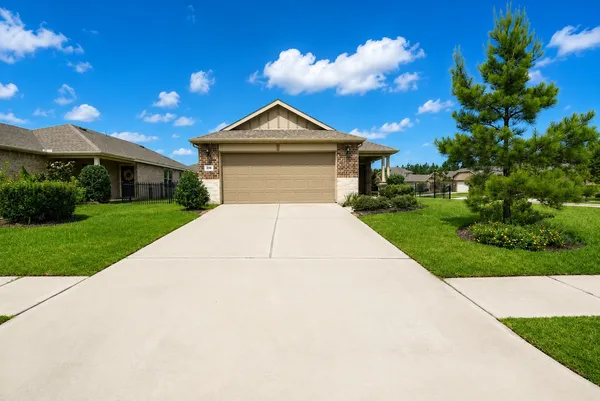 $415,000 | 226 Flaxen Chestnut Spring, Spring, TX 77382