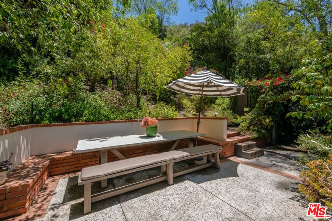 3266 Mandeville Canyon Road Los Angeles, CA 90049 - Photo 34 of 34